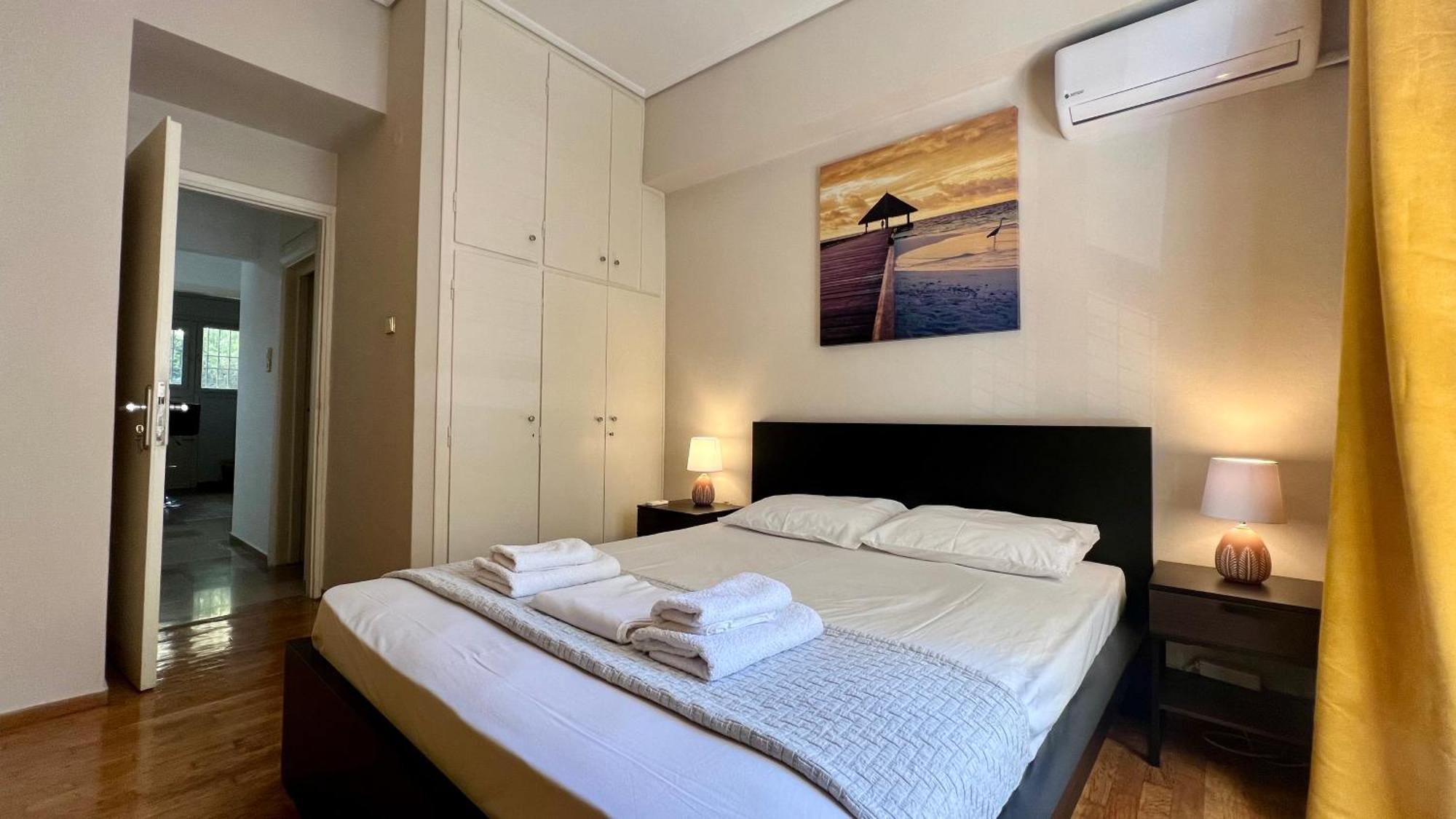 Modern & Cozy 51Sqm Apt In Thisseio Athen Exterior foto